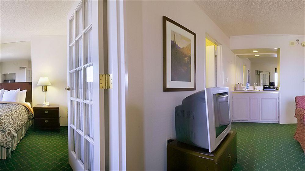 สก็อตเดล แมริออท สวีท โอลด์ทาวน์ Hotel สก็อตส์เดล ภายนอก รูปภาพ