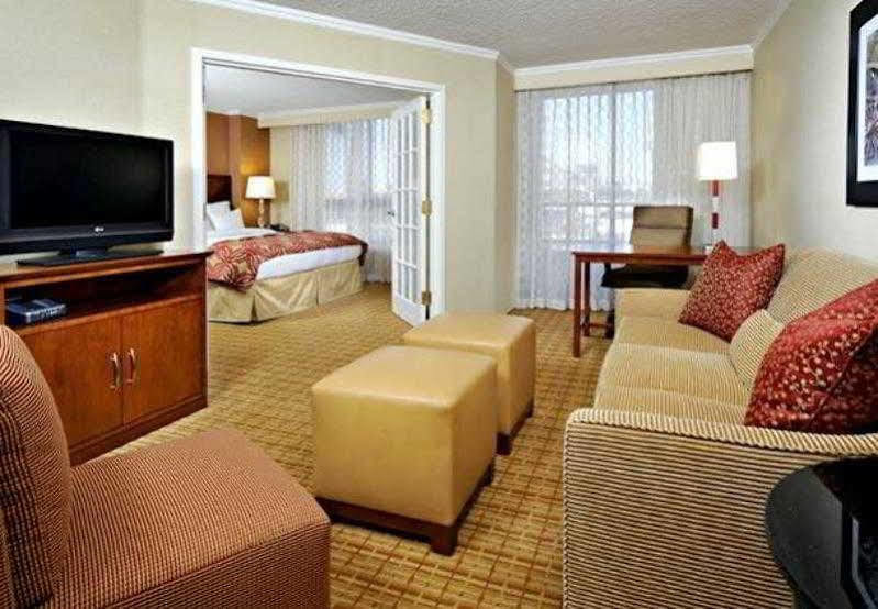 สก็อตเดล แมริออท สวีท โอลด์ทาวน์ Hotel สก็อตส์เดล ภายนอก รูปภาพ